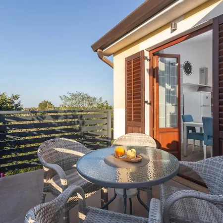 With Parking Space Basanija, Umag - 21418 *