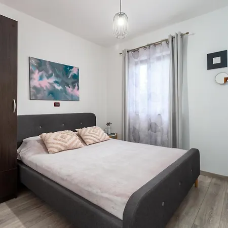 Appartement With Parking Space Basanija, Umag - 21418 *