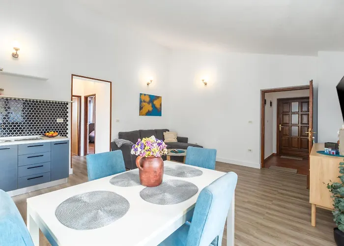 With Parking Space Basanija, Umag - 21418 Appartement *