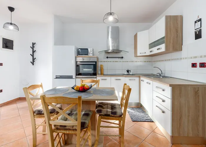 Appartement With Parking Space Basanija, Umag - 21418